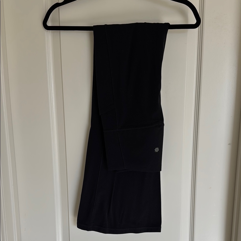 Athleta salutation stash flare pant
